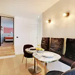 Modern Flat - 2Br-6P - Marais